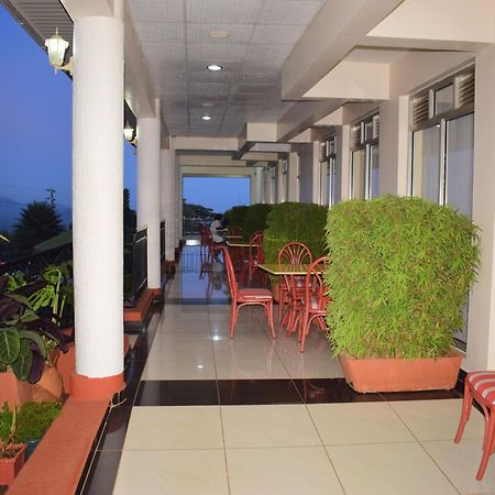 Meru Slopes Hotel Luaran gambar