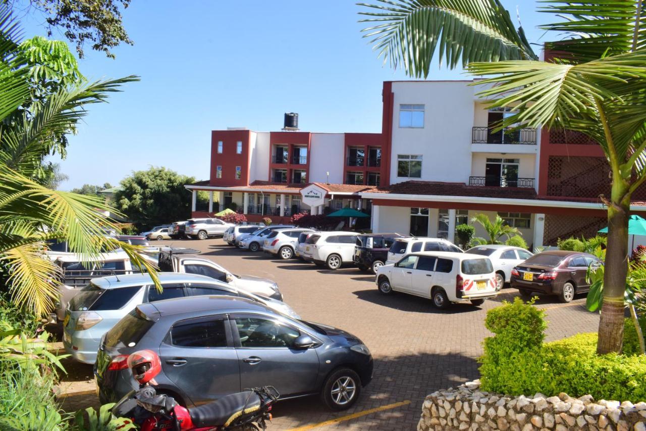 Meru Slopes Hotel Luaran gambar
