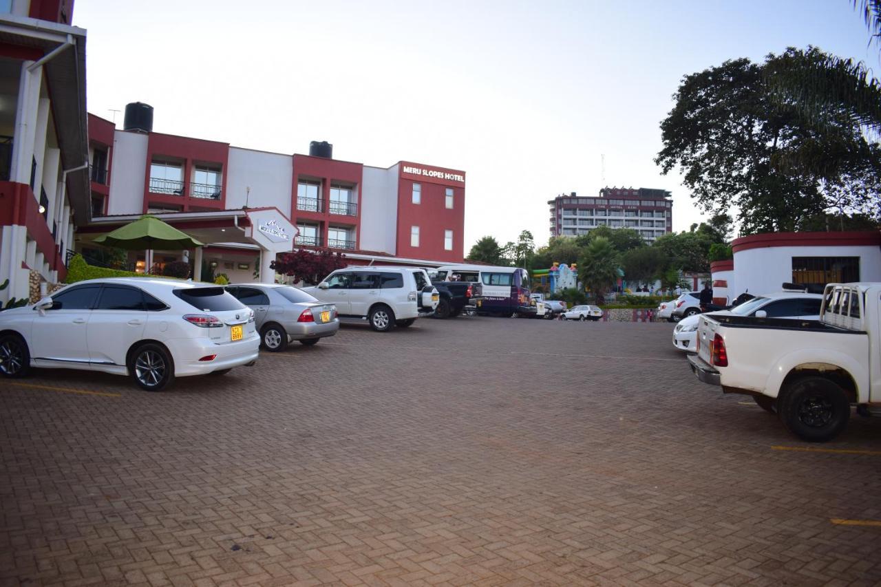 Meru Slopes Hotel Luaran gambar