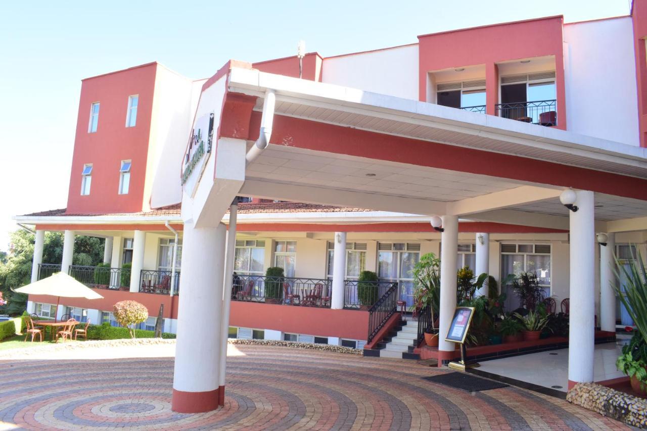 Meru Slopes Hotel Luaran gambar