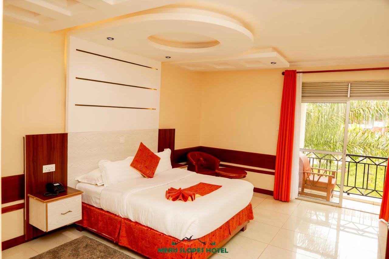 Meru Slopes Hotel Luaran gambar