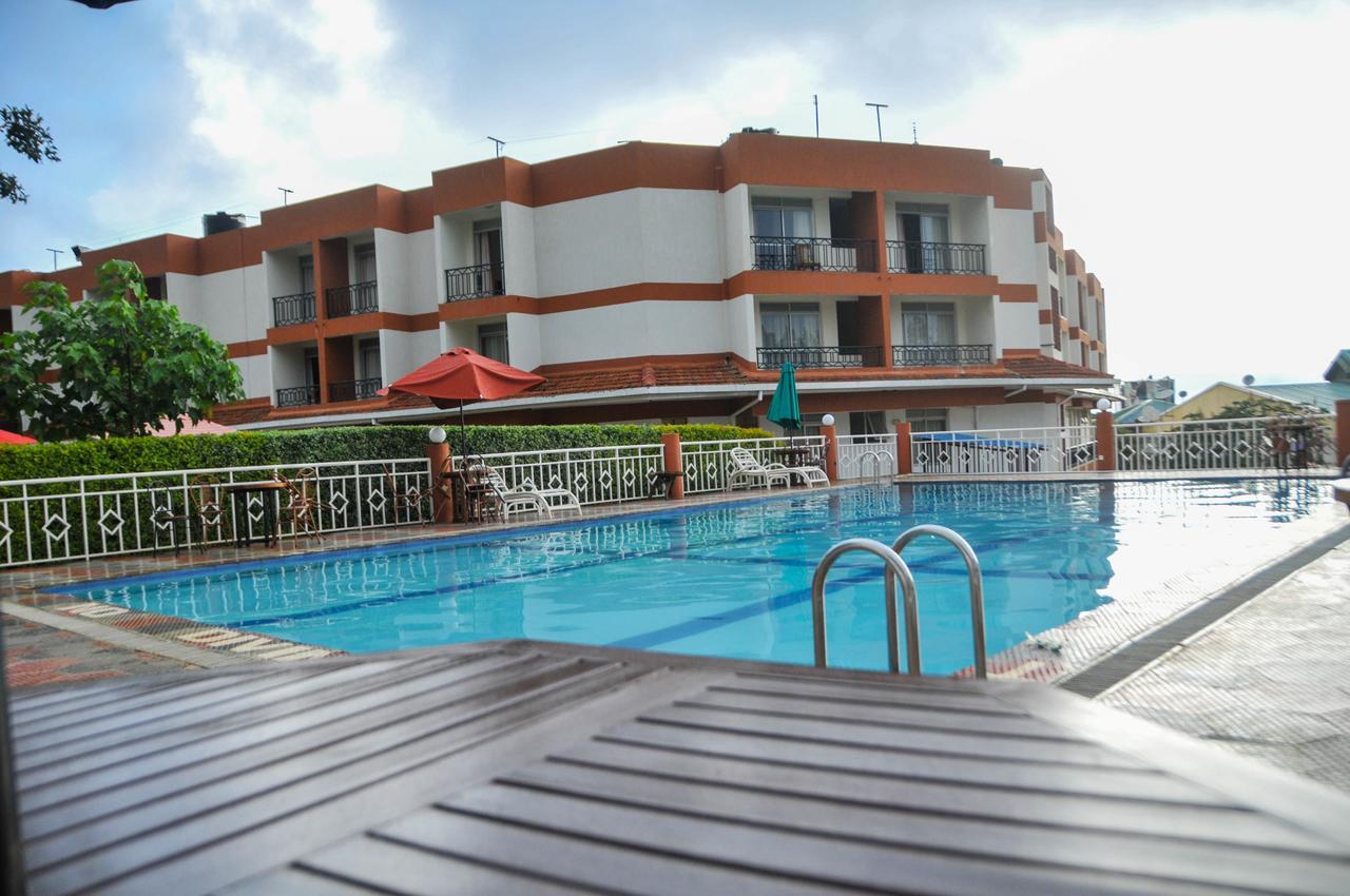 Meru Slopes Hotel Luaran gambar