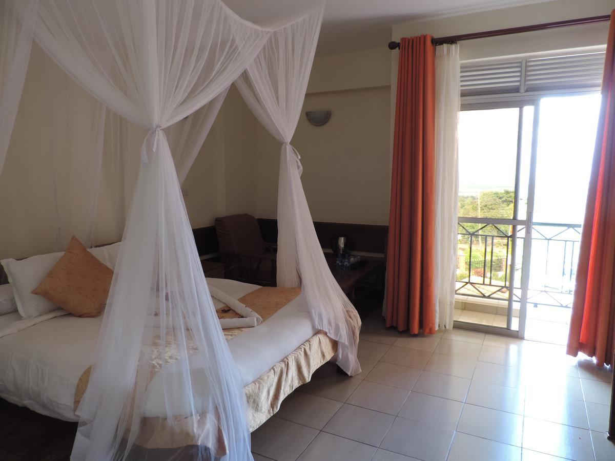 Meru Slopes Hotel Luaran gambar