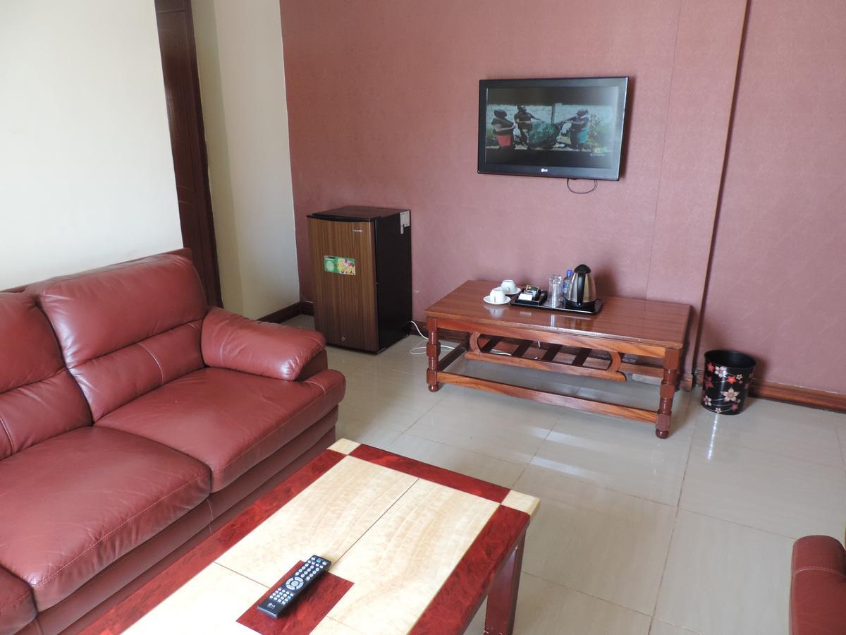 Meru Slopes Hotel Luaran gambar